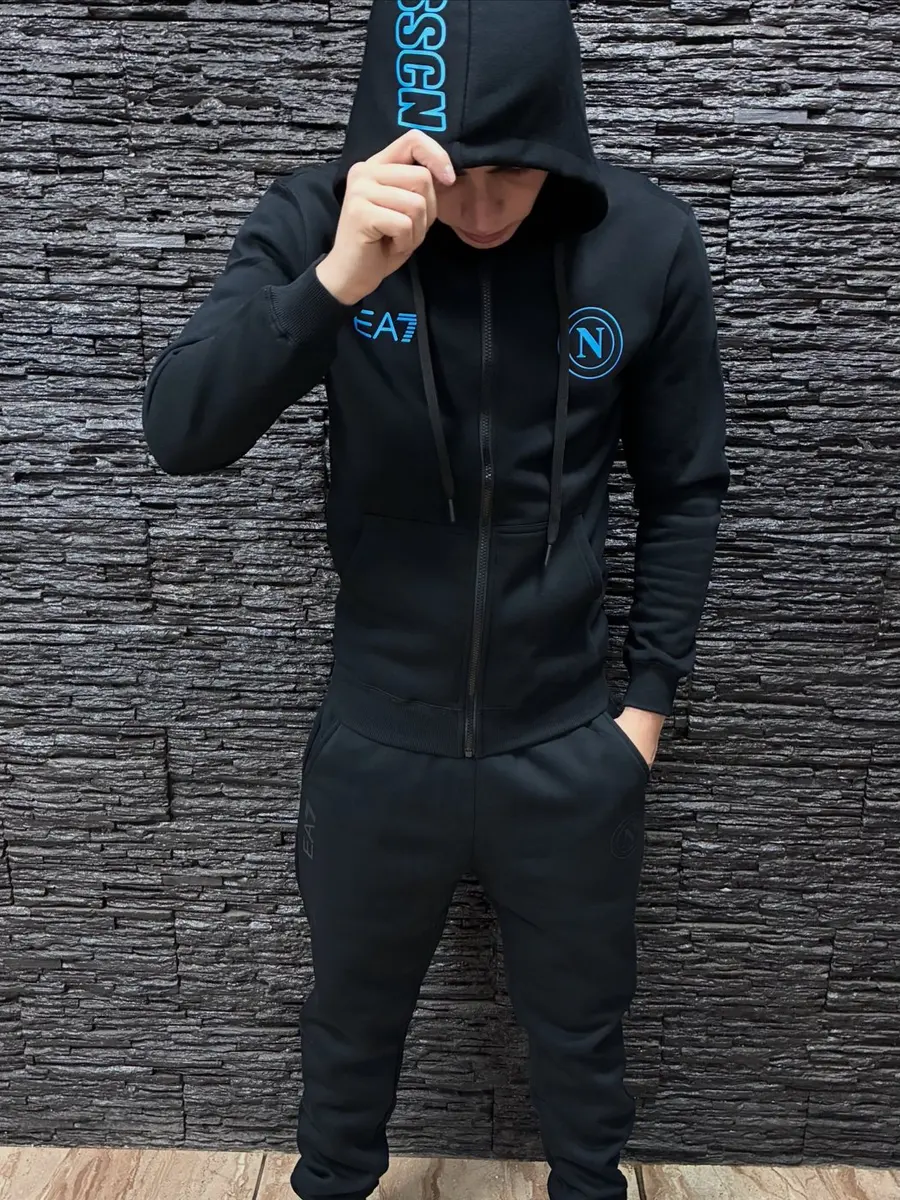 Conjunto EA7 Napoli negro con logo azul